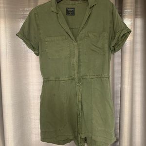 Abercrombie utility romper